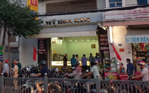 Nghi vấn thầy dạy lái xe chặn đường, xịt hơi cay tài xế khác- Ảnh 5. Truy tìm nghi phạm xịt hơi cay, cướp tiệm vàng ở Phan Thiết