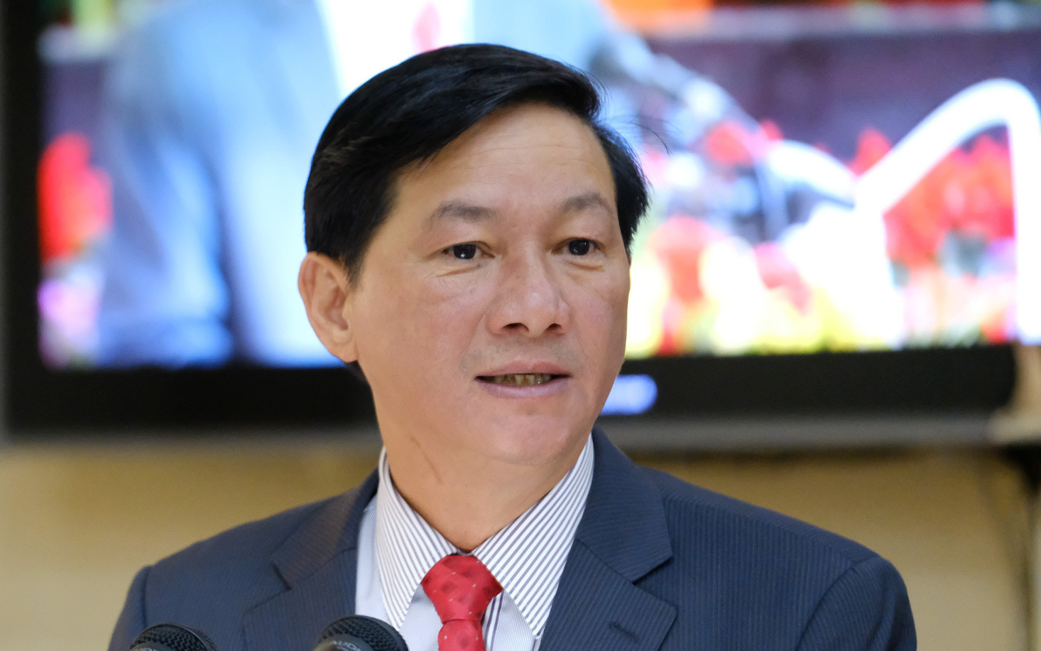 Có 'mưa vàng', người dân Nam Lâm Đồng vẫn phải vào rừng dẫn nước về trạm lọc- Ảnh 2. Miễn nhiệm chức danh chủ tịch HĐND tỉnh với cựu bí thư Tỉnh ủy Lâm Đồng