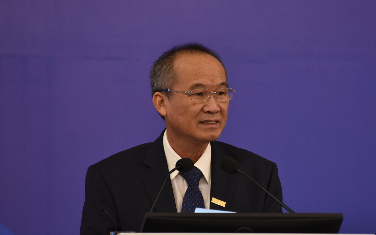 'Xử lý không vùng cấm' vụ thông tin sai sự thật về chủ tịch Sacombank- Ảnh 3. Bộ Công an: Ông Dương Công Minh, chủ tịch Sacombank, không bị cấm xuất cảnh