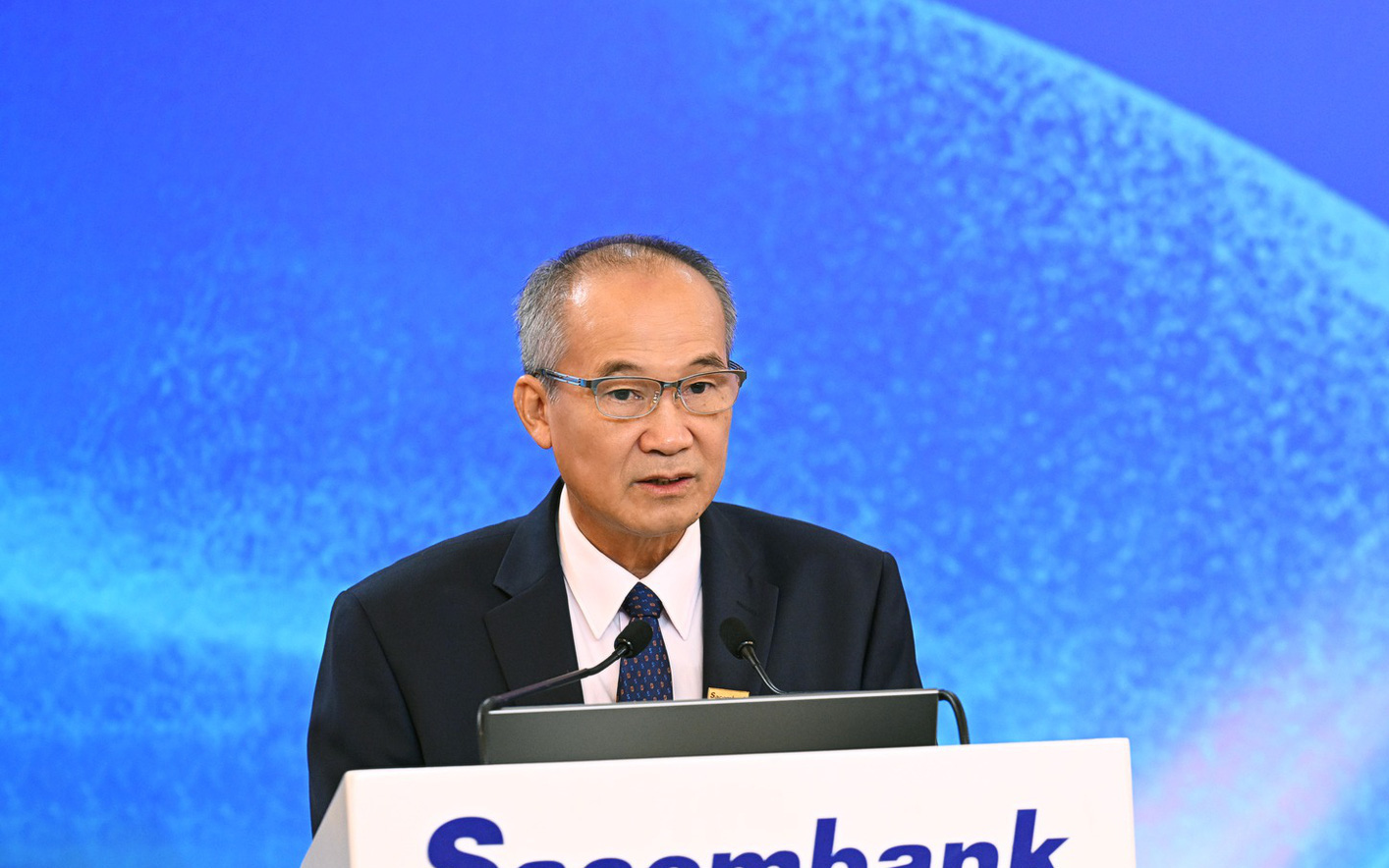 Bộ Công an: Ông Dương Công Minh, chủ tịch Sacombank, không bị cấm xuất cảnh- Ảnh 3. Sacombank bác thông tin ông Dương Công Minh bị cấm xuất cảnh