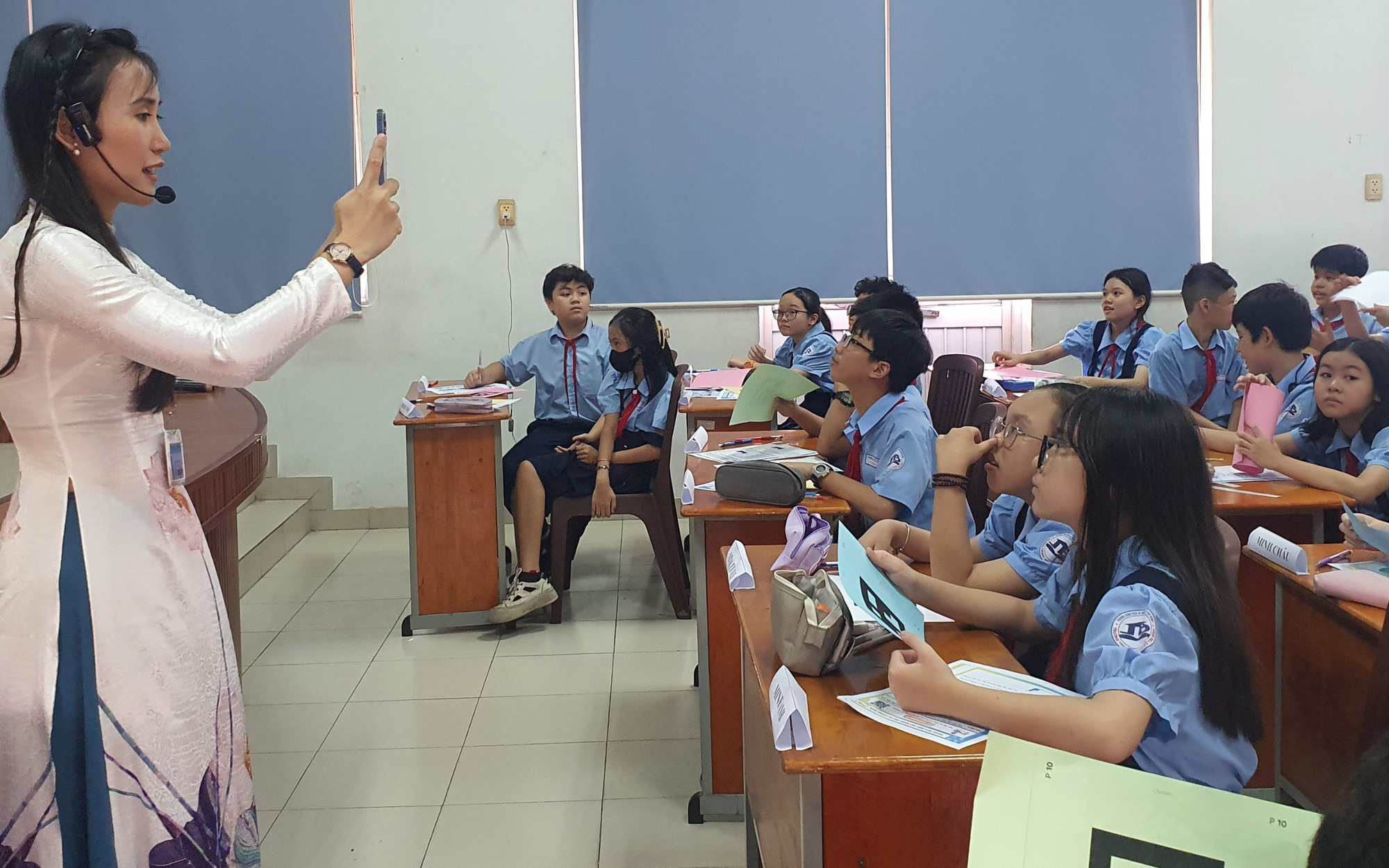 Chuyển đổi số trong dạy học: Gian nan vì phụ huynh chưa 'thông'- Ảnh 5. Tiết dạy địa lý kiểu chuyển đổi số đầy lý thú của giáo viên TP.HCM