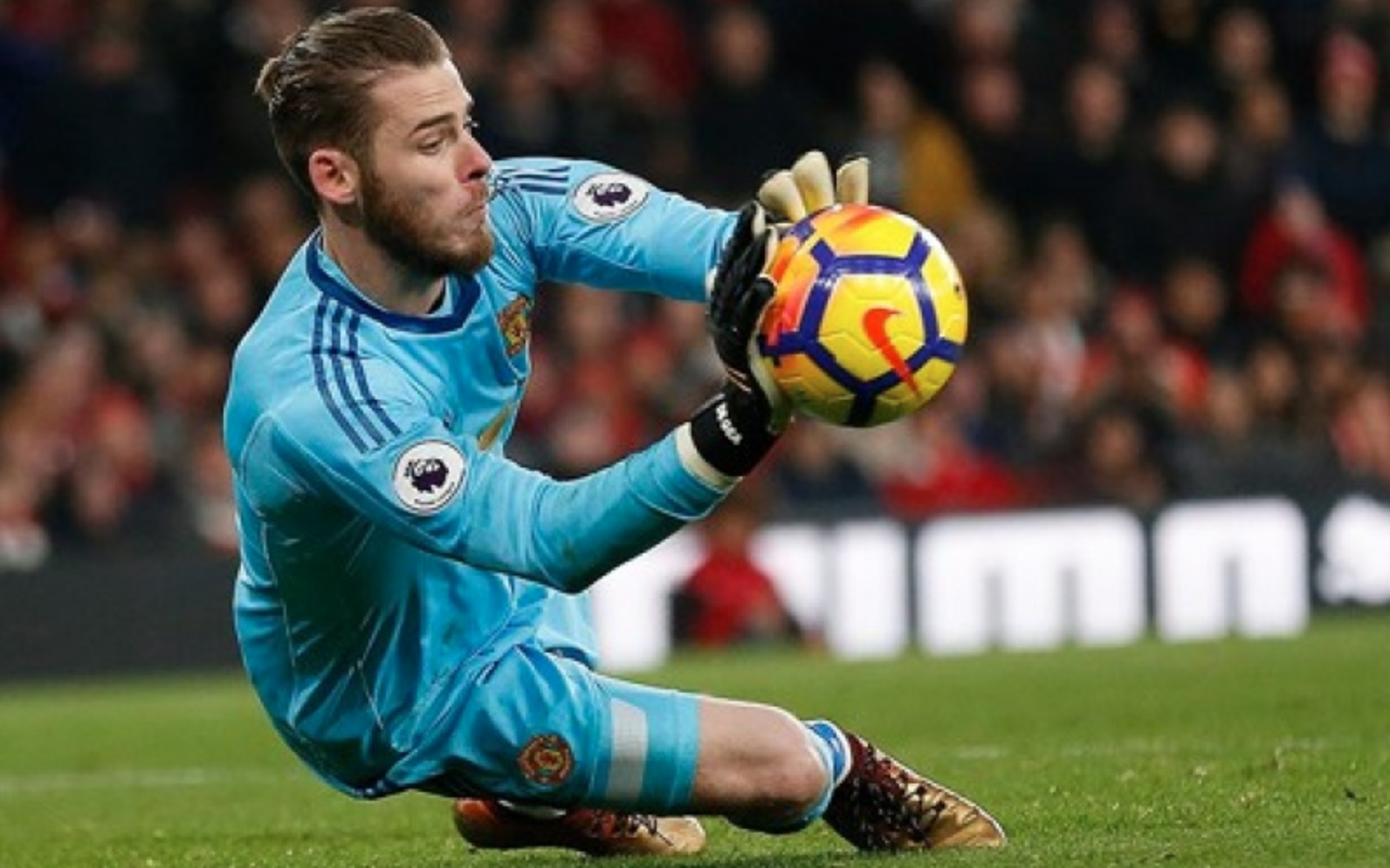 Thủ môn De Gea gây sốt với 3 pha cứu thua liên tiếp ở Serie A - Ảnh 2.