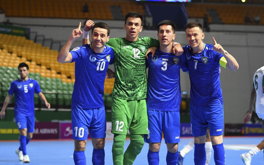 Lịch thi đấu tứ kết futsal châu Á 2024: Việt Nam gặp Uzbekistan- Ảnh 2. Tuyển futsal Việt Nam gặp Uzbekistan tại tứ kết