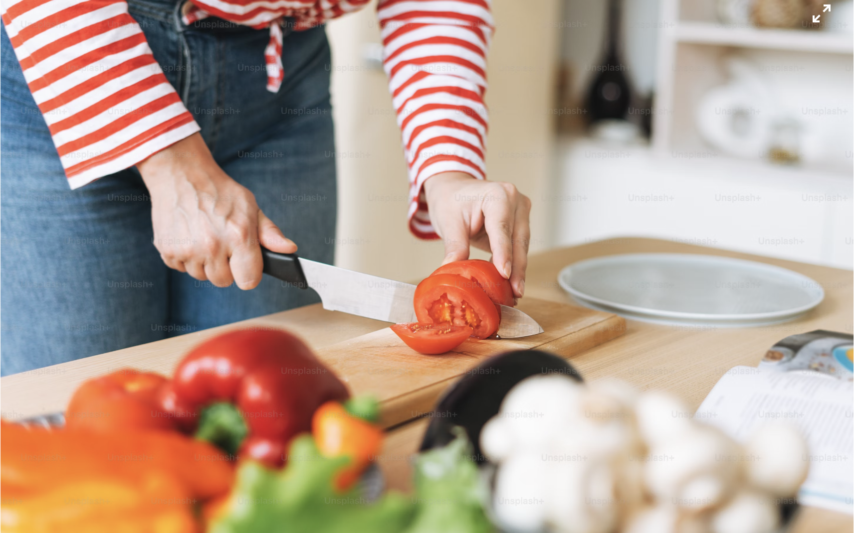 Ở nhà nội trợ: tương lai có bấp bênh? - Ảnh 2.