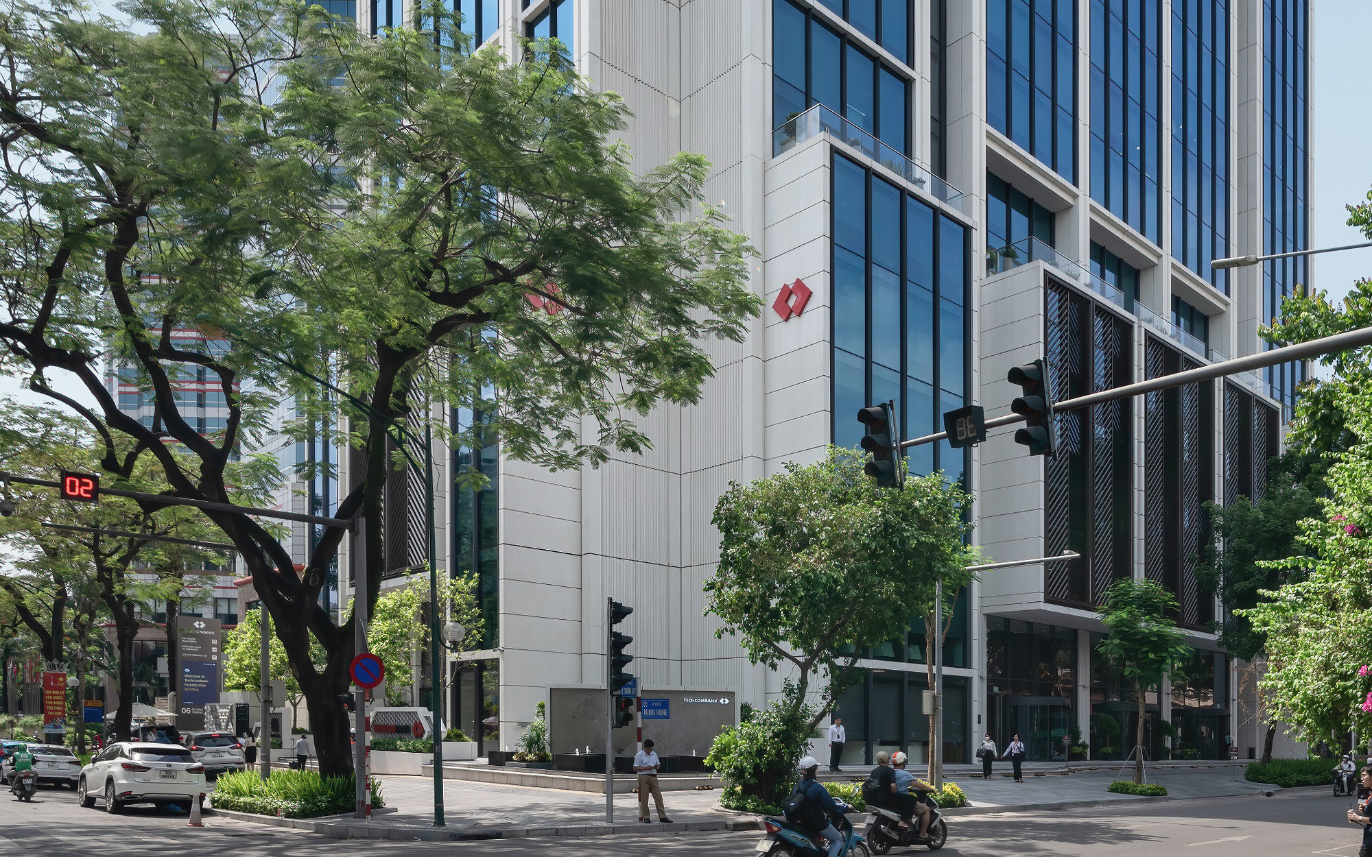 TCB hoàn thành tăng vốn lên 70.450 tỉ đồng- Ảnh 4. Quý 1, Techcombank đạt lợi nhuận trước thuế đạt 7.800 tỉ, tăng 38% so với cùng kỳ