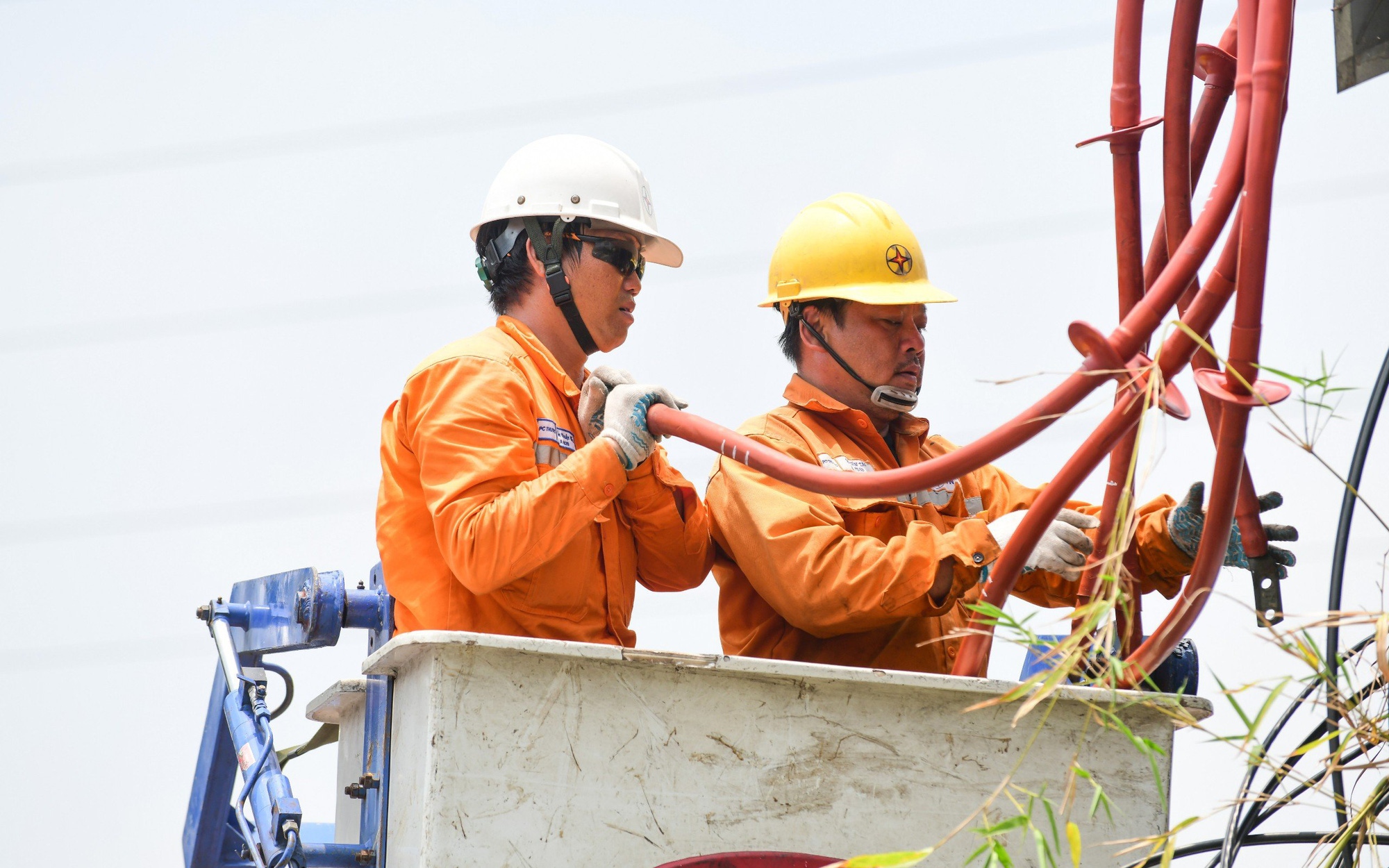 EVN tăng mua, các nhà máy nhiệt điện than lãi đậm, có doanh nghiệp tăng lãi 1.424%- Ảnh 3. Nếu cần, EVN sẵn sàng mượn hàng nghìn máy phát điện diesel dự phòng