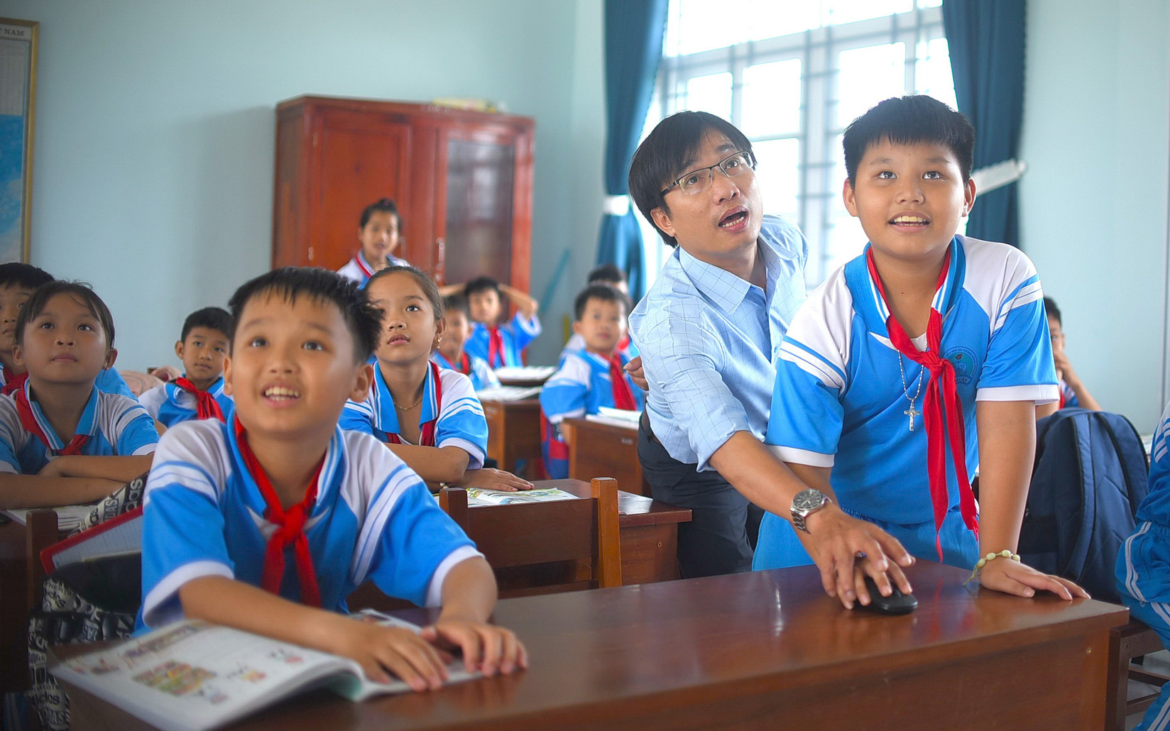 5 đội sinh viên đoạt giải ươm mầm tài năng game Việt 2024- Ảnh 2. Thầy giáo làng và ứng dụng trò chơi học tiếng Anh