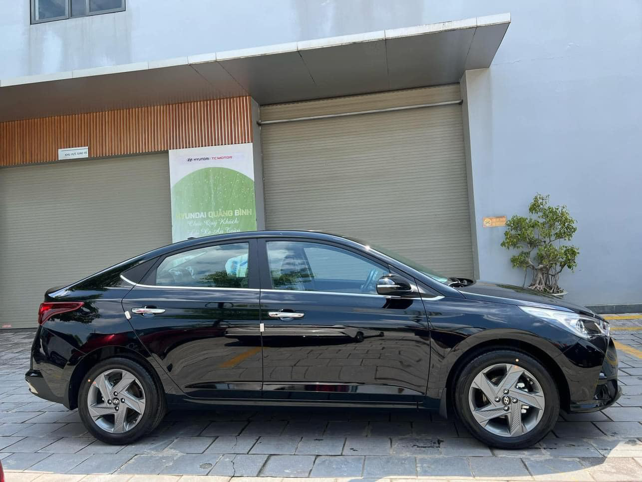 Tin tức giá xe: Hyundai Accent giảm giá tại đại lý, ngang Toyota Vios số sàn- Ảnh 4. img