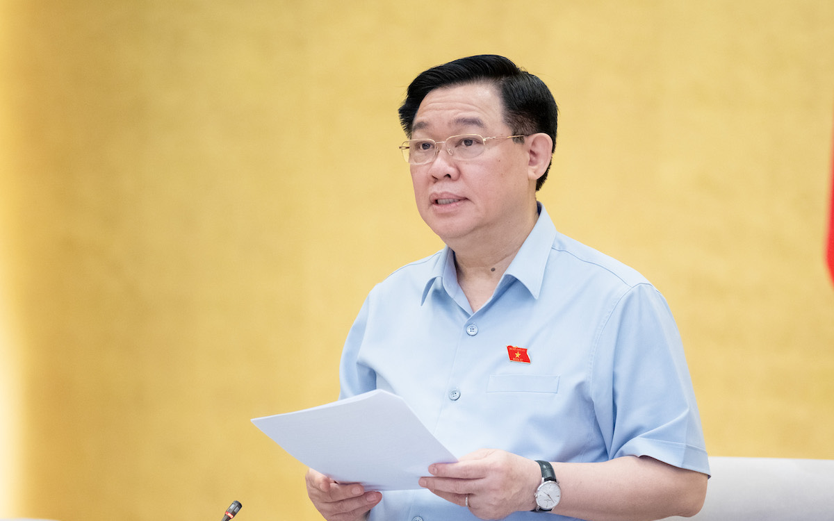 Đơn hàng chuyển qua Shopee, Lazada, TikTok… hàng tỉ USD/tháng, có nên miễn thuế VAT?- Ảnh 4. Chủ tịch Quốc hội Vương Đình Huệ phát biểu bế mạc phiên họp Ủy ban Thường vụ Quốc hội