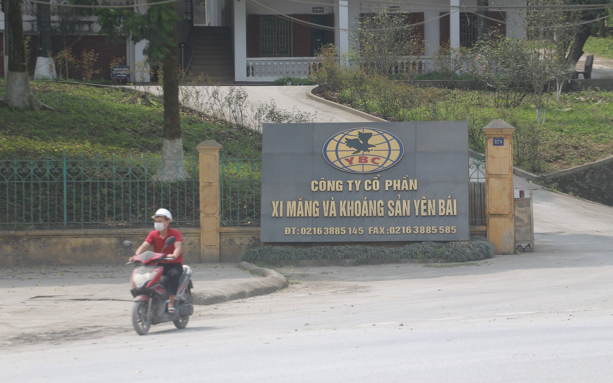 Bắt được người cầm kiếm chém trưởng công an xã sau 10 ngày lẩn trốn - Ảnh 3.