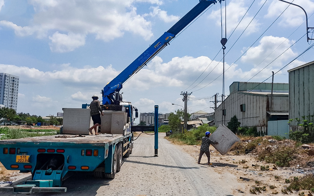 Tập đoàn Thuận An bị điều tra không ảnh hưởng tiến độ các dự án ở TP.HCM- Ảnh 3. Tập đoàn Thuận An thi công trở lại dự án tuyến kênh dài nhất TP.HCM