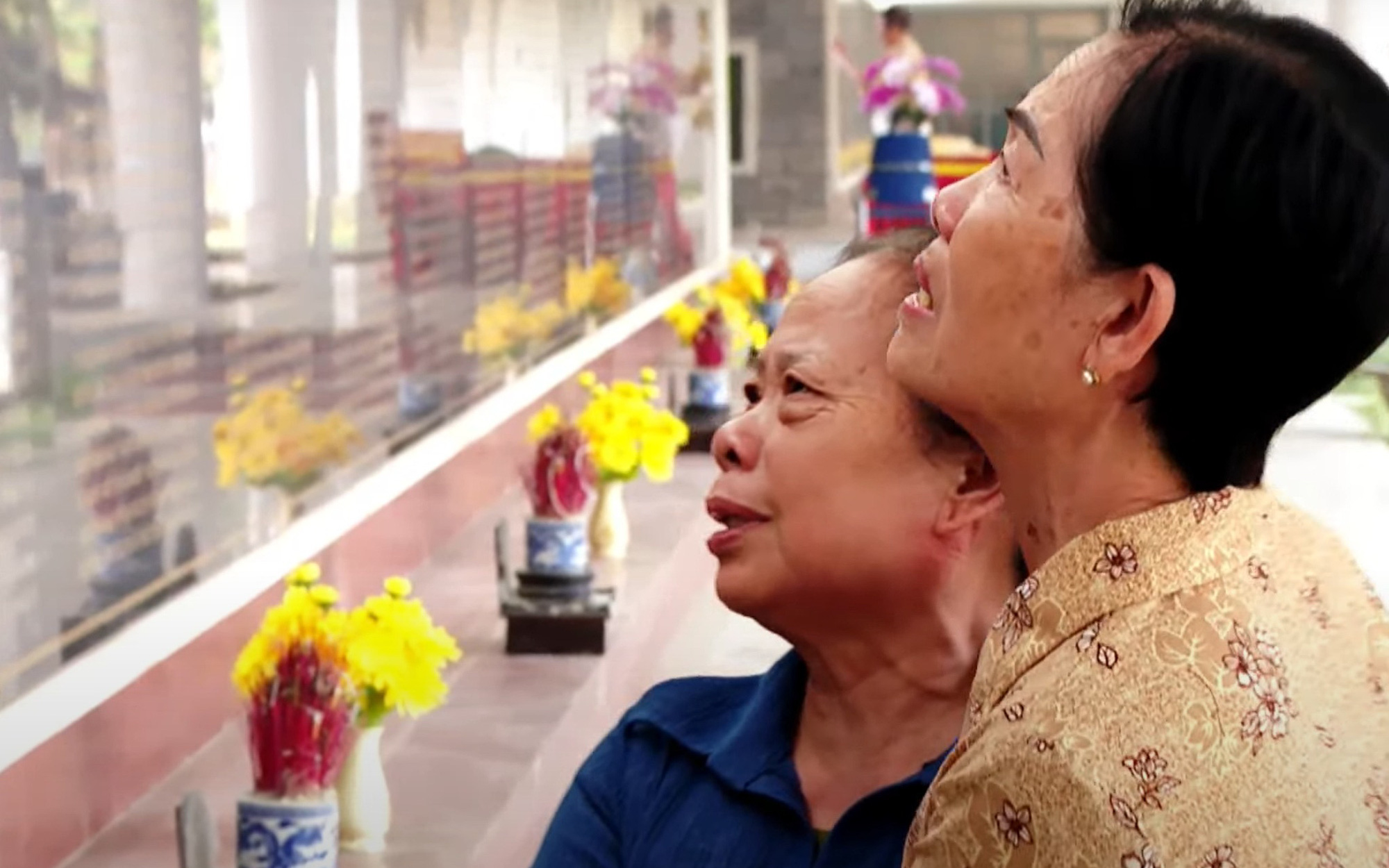 Trong cuộc chiến, có những người bình dị trở thành huyền thoại- Ảnh 5. Điện Biên Phủ - Núi vọng sông rền: 'Con 84 tuổi rồi vẫn chưa biết bố nằm ở đâu bố ơi'