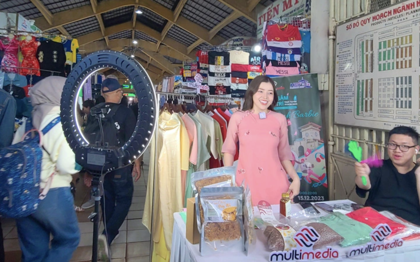 Thấy gì từ doanh thu trăm tỉ của Apple trên TikTok Shop trước khi biến mất?- Ảnh 2. Doanh thu trên TikTok Shop tăng trưởng mạnh, cao gấp 3 lần Lazada