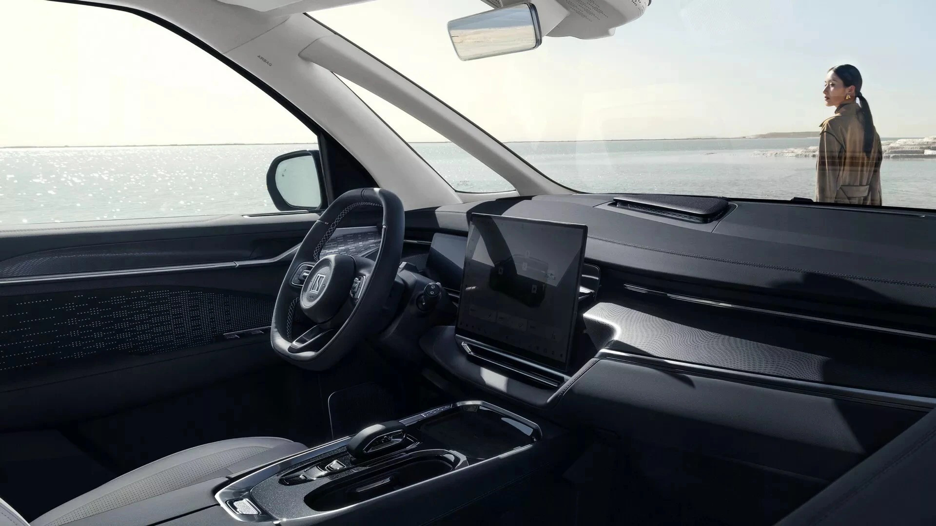 Zeekr 009 Grand được ra mắt với thiết kế cực 