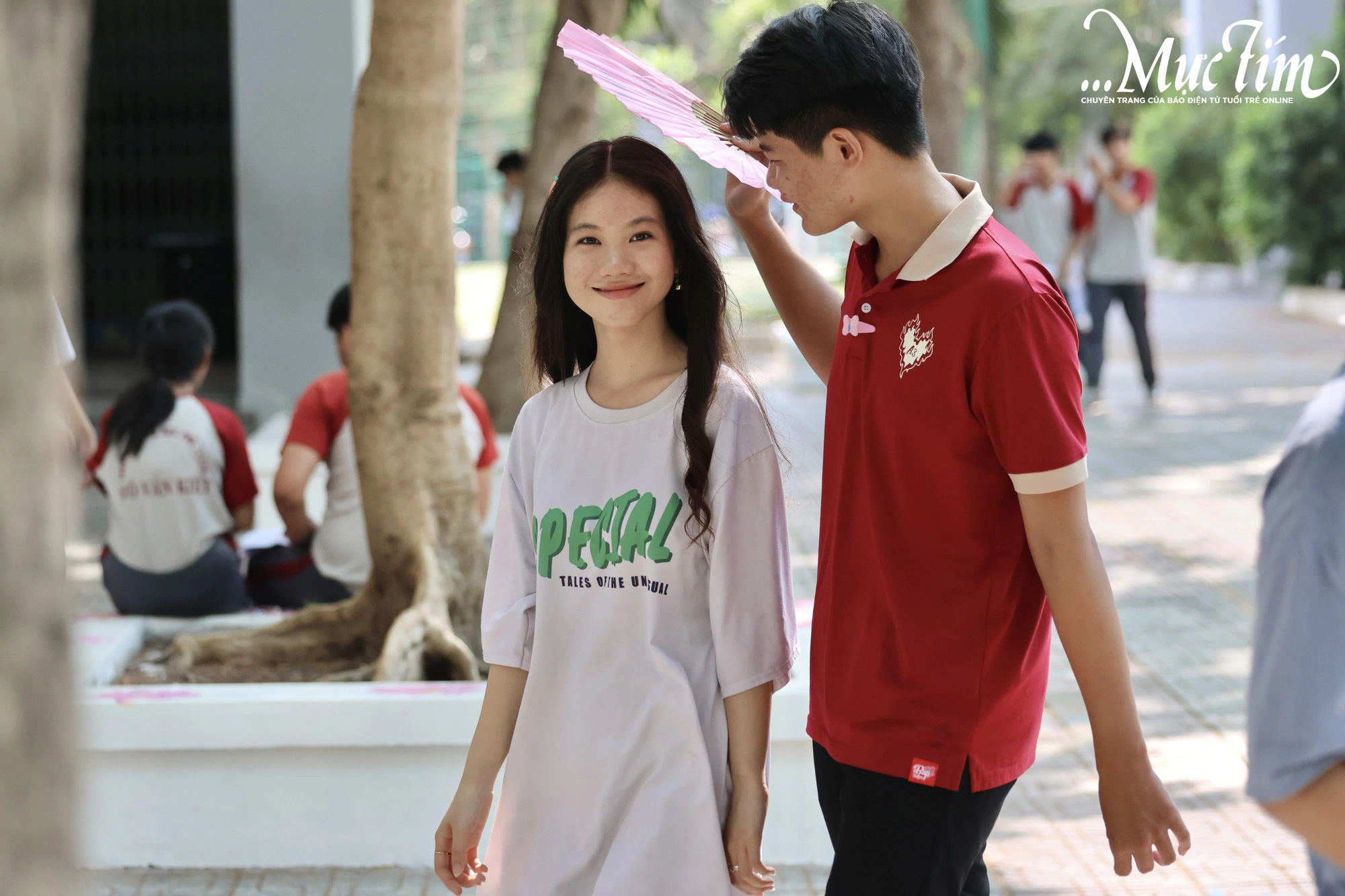 Bộ sưu tập cặp đi học độc lạ của Trường THPT Võ Văn Kiệt vào ngày thứ 5 hạnh phúc- Ảnh 1.