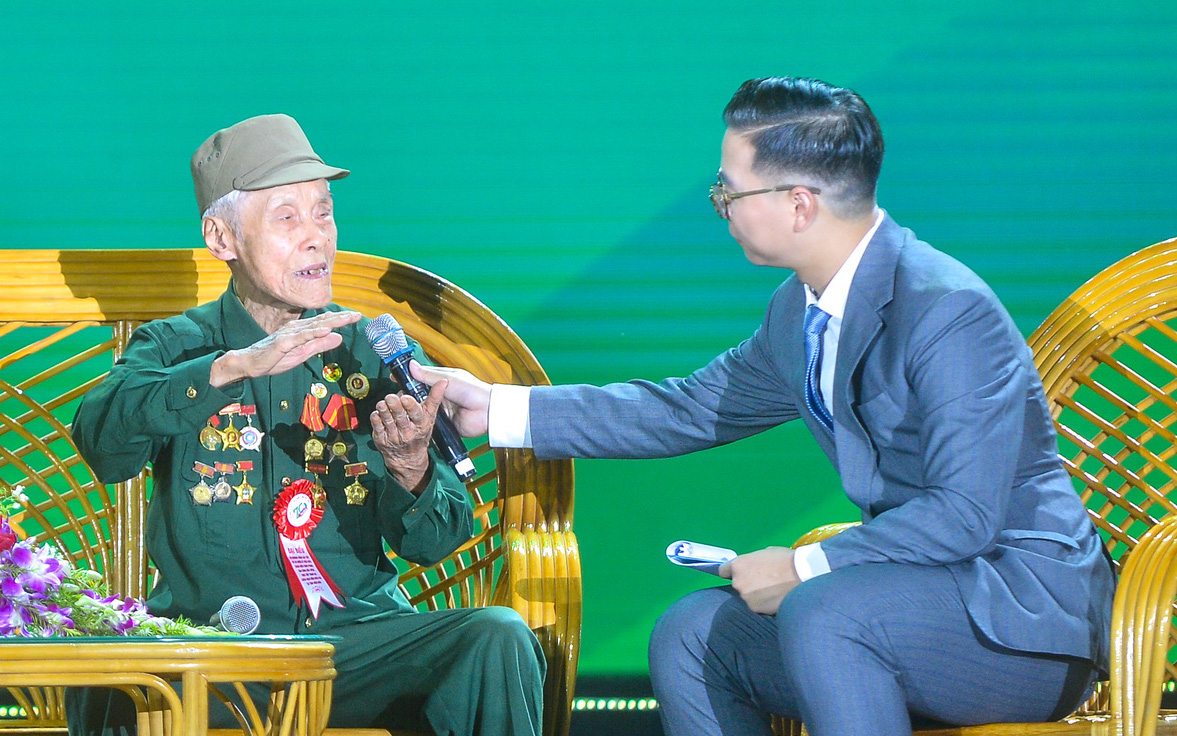 VTV 'mở' chiến dịch Điện Biên Phủ trên... sóng- Ảnh 5. Chuyện mang cả tấn bộc phá đánh đồi A1 ở Điện Biên Phủ