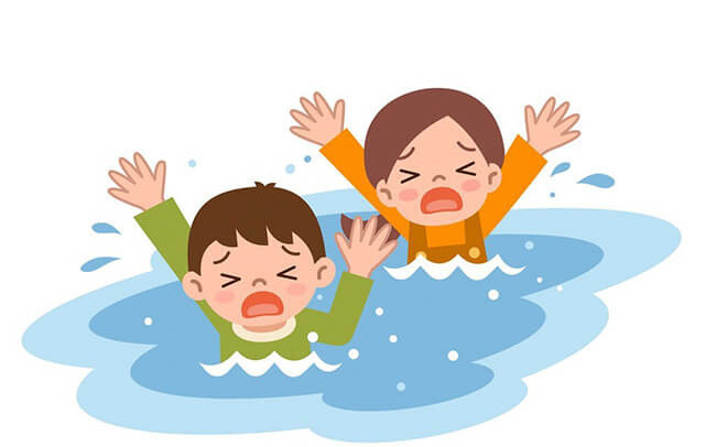 Cứu trẻ đuối nước, cả 3 ông cháu cùng tử vong dưới hố sâu- Ảnh 2. Nhiều trẻ đuối nước nguy kịch, nghỉ lễ cha mẹ cần chú ý