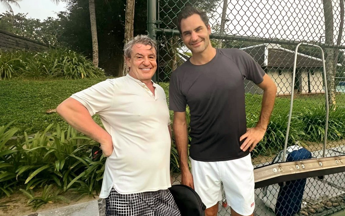 Xem clip huyền thoại Roger Federer chơi quần vợt tại Hội An- Ảnh 3. Huyền thoại quần vợt Roger Federer có mặt tại Hội An