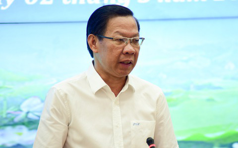 Chủ tịch TP.HCM tuyên dương 6 quận giải ngân đầu tư công, Bình Tân vượt trội với 32%- Ảnh 2. Chủ tịch Phan Văn Mãi phê bình 4 ban quản lý dự án chưa nghiêm túc giải ngân đầu tư công