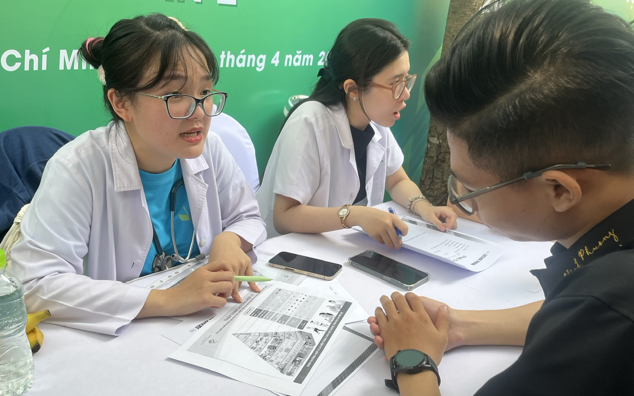 Thứ trưởng Bộ Y tế: 