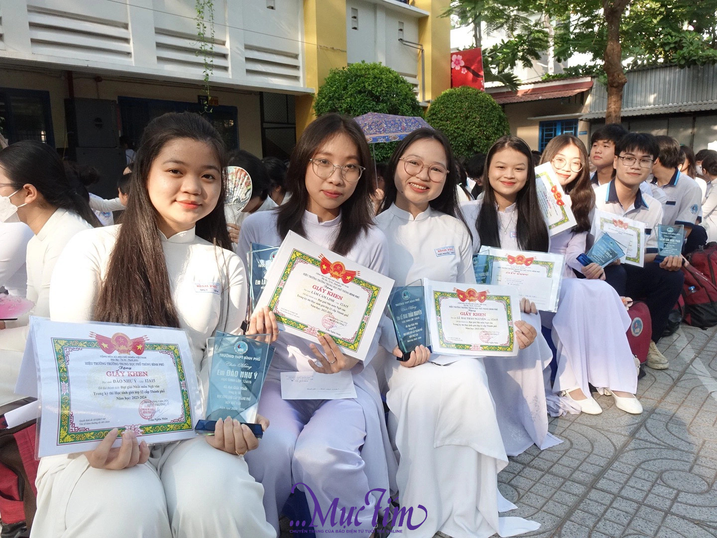 Trường THPT Bình Phú khen thưởng học sinh giỏi cấp thành phố- Ảnh 4.