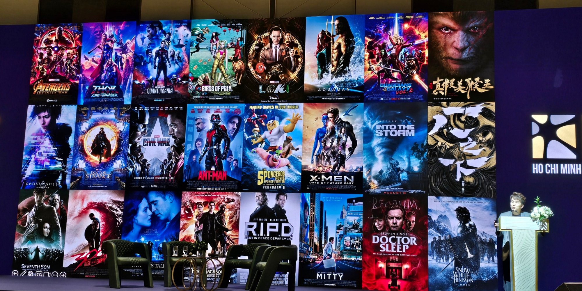 លោក Ming Pan ណែនាំគម្រោងភាពយន្ត Marvel ដែលលោកបានចូលរួមជាវិចិត្រករបែបផែនពិសេស ដែលល្បីល្បាញជាងគេគឺប្រហែលជា Avengers: Infinity War - រូបភាព៖ MI LY Ông Ming Pan giới thiệu các dự án phim Marvel do mình từng tham gia làm kỹ xảo, nổi tiếng nhất có lẽ là Avengers: Infinity War - Ảnh: MI LY