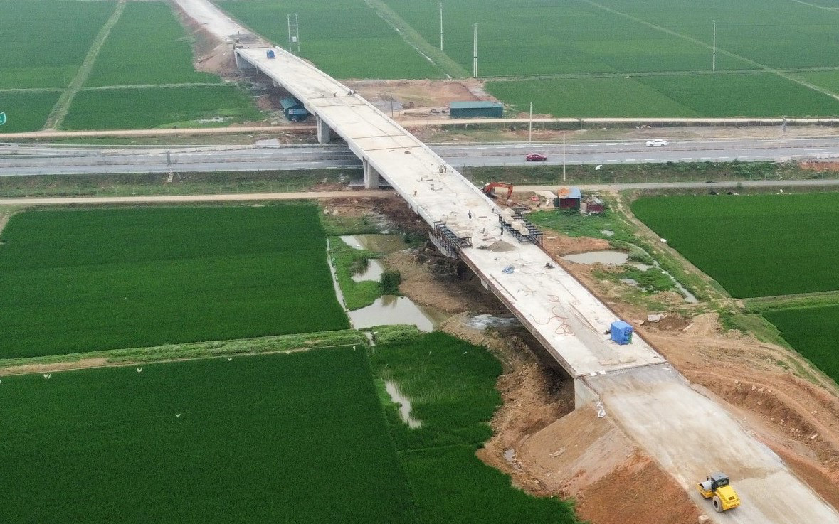 Tạm dừng khai thác 2 nút giao trên cao tốc Mai Sơn - quốc lộ 45- Ảnh 3. Nút giao thứ 7 trên cao tốc Mai Sơn - quốc lộ 45 sẽ đưa vào sử dụng dịp 30-4