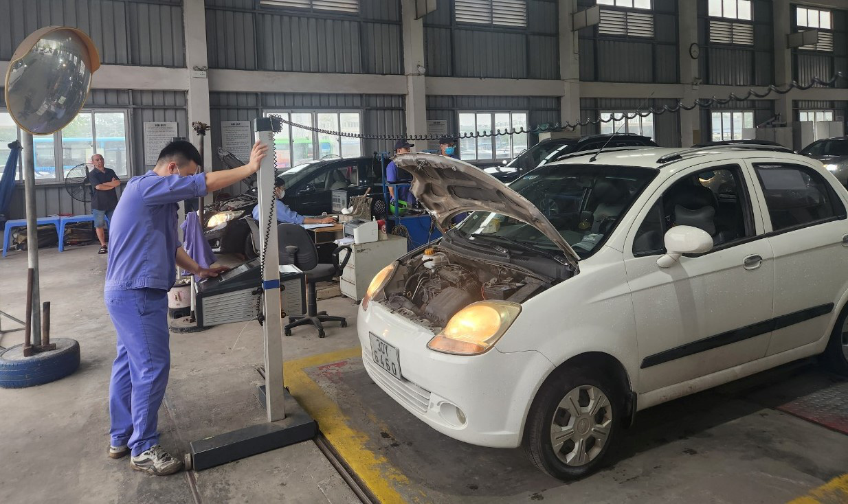 ព័ត៌មានពេលព្រឹក 12-2: - រូបទី 2 ។ Tin tức sáng 2-12: Lãi suất cho vay mua nhà tăng lên; Lộ diện cổ phiếu ngôi sao năm 2024 - Ảnh 6.