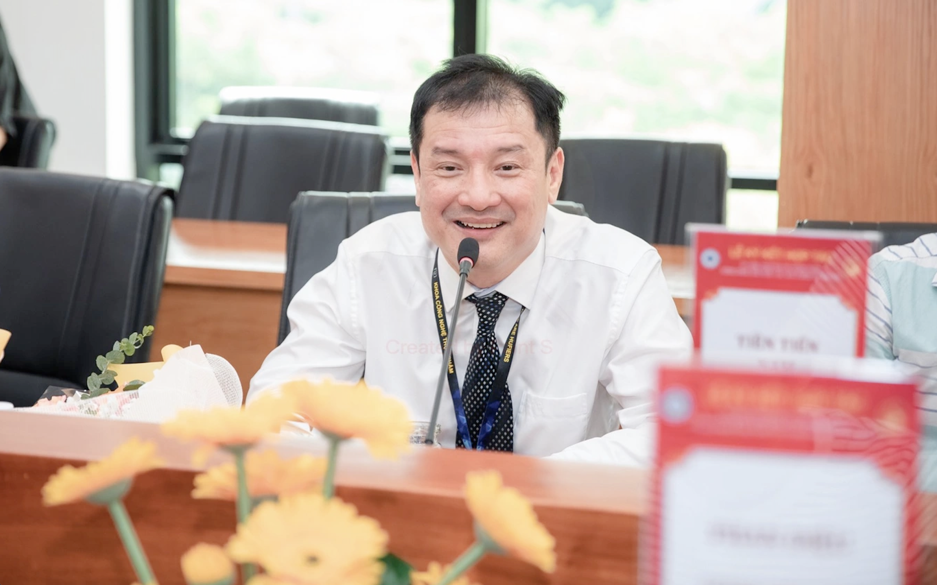 Vừa giảng viên vừa là doanh nhân: Có thể sắm tốt hai vai?- Ảnh 5. Trưởng khoa bị tố vì làm giám đốc doanh nghiệp ngoài trường