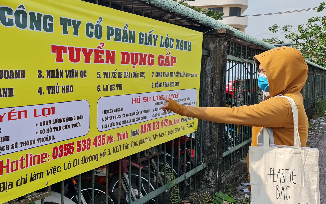 Chồng 'bắt' gửi 'cả đống' tiền về nội, cộng đồng mạng tư vấn: Cho chồng quản lý mọi chi tiêu!- Ảnh 4. Tranh cãi lương 8 triệu sao không về quê, vẫn bám trụ thành phố lớn