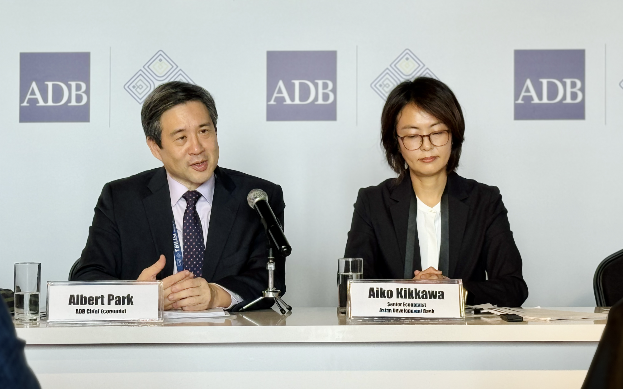 Việt Nam không được nhận viện trợ từ quỹ ADB là tín hiệu tốt?- Ảnh 4. ADB: Dân số Việt Nam và châu Á đang già đi trước khi giàu
