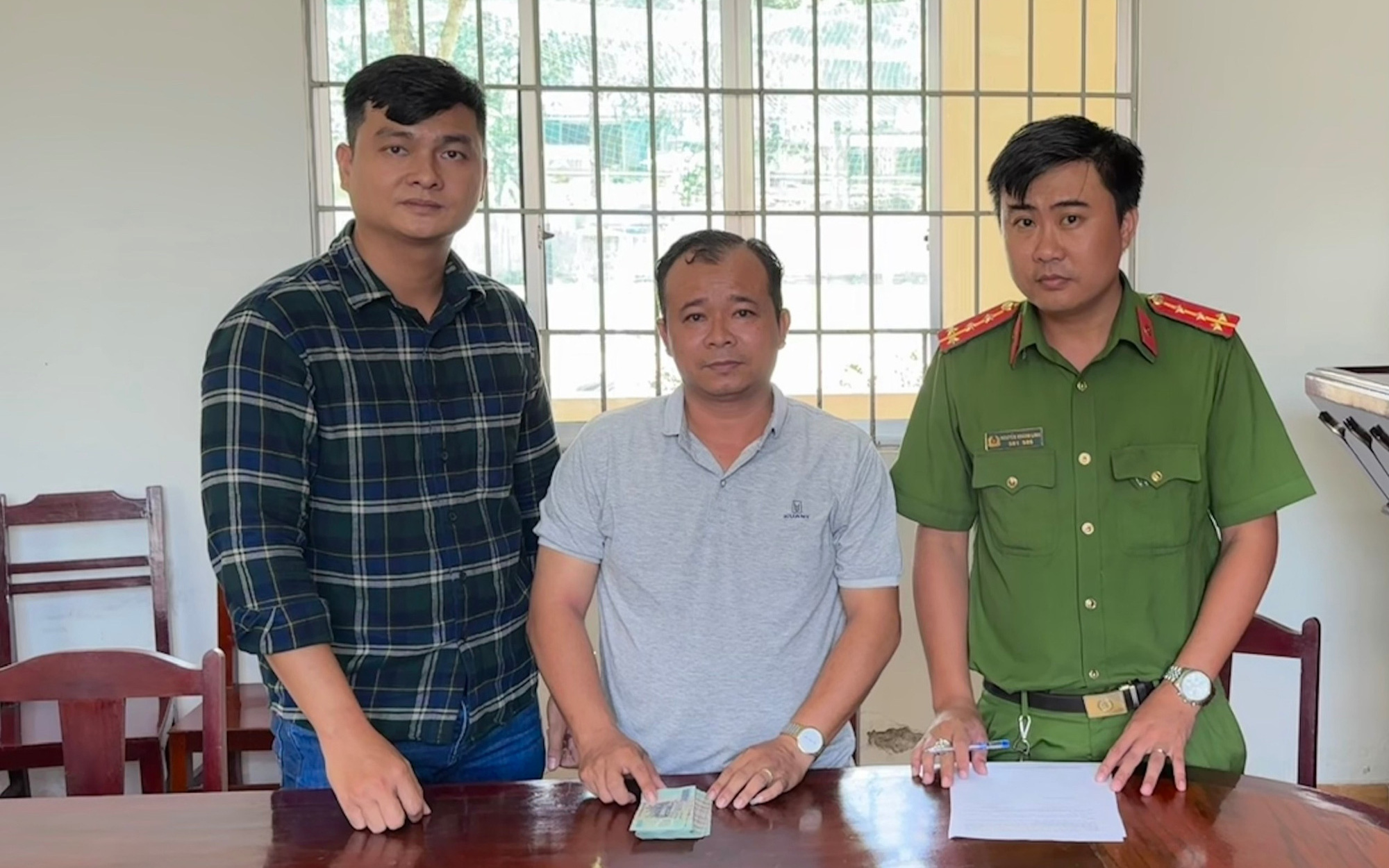 Vụ phân lô, bán nền Phú Quốc: Một kiểm lâm đầu thú- Ảnh 3. Vụ phân lô bán nền ở Phú Quốc: một cán bộ xã đầu thú khai nhận hối lộ