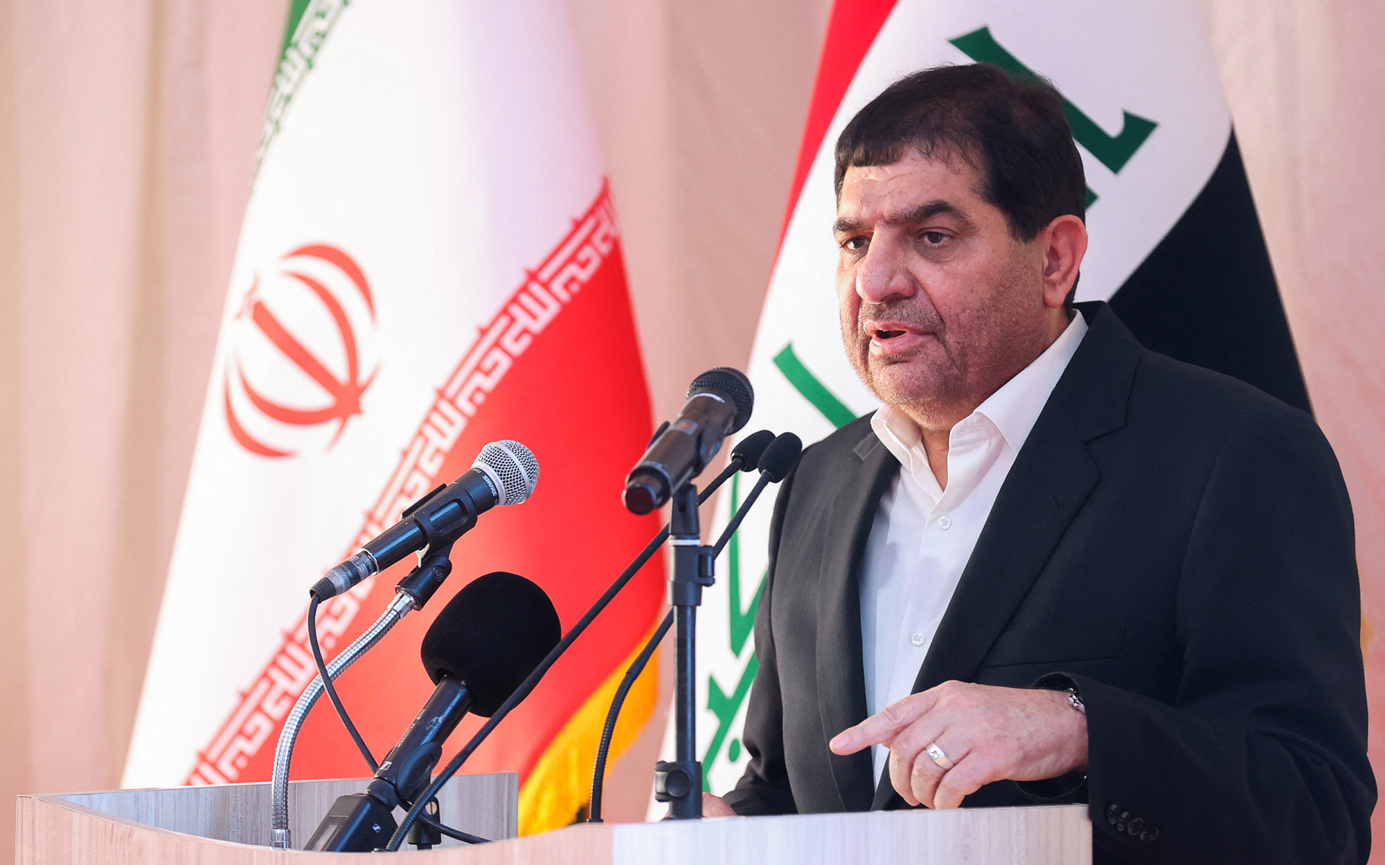 Nghi lễ quốc tang tổng thống Iran diễn ra thế nào?- Ảnh 2. Iran để quốc tang 5 ngày, chỉ định tổng thống và ngoại trưởng tạm quyền