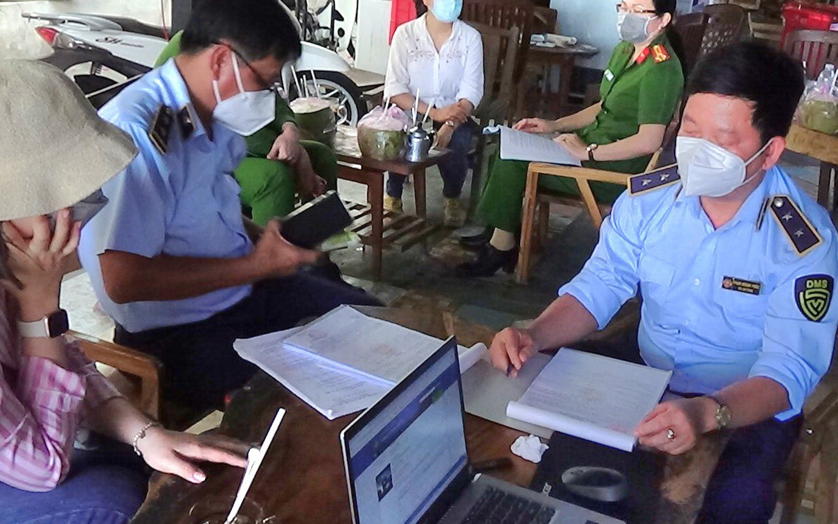 Mạo danh cán bộ thuế để lấy cắp thông tin tài khoản ngân hàng- Ảnh 2. Cảnh báo lừa đảo: Giả danh quản lý thị trường yêu cầu chuyển tiền