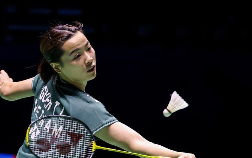Thua chóng vánh, Thùy Linh lại bị loại từ vòng 1 Indonesia Open- Ảnh 2. Nguyễn Thùy Linh bị loại sớm bởi đối thủ kém 29 bậc ở Malaysia Masters