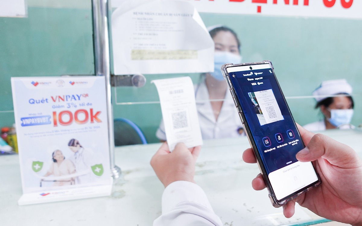 Tăng trưởng của thị trường thiết bị y tế Việt Nam giảm tốc- Ảnh 2. Thúc đẩy thanh toán số cho ngành y tế