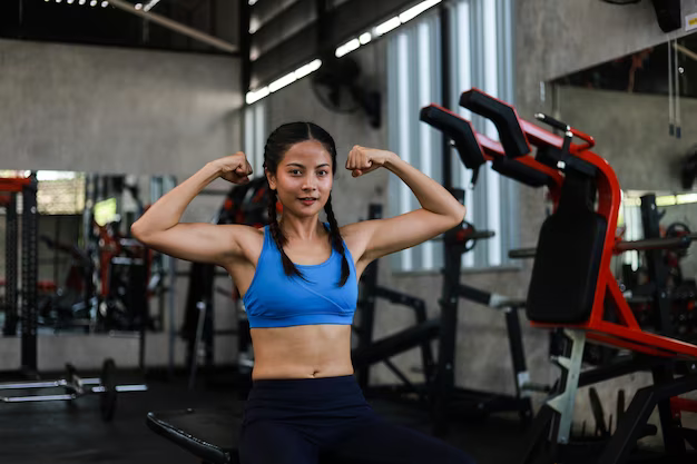 Foto: Freepik Nhịp thở tăng cao trong khi tập thể dục sẽ làm tăng khả năng hít phải các hạt ô nhiễm nếu có ở phòng gym - Ảnh: Freepik