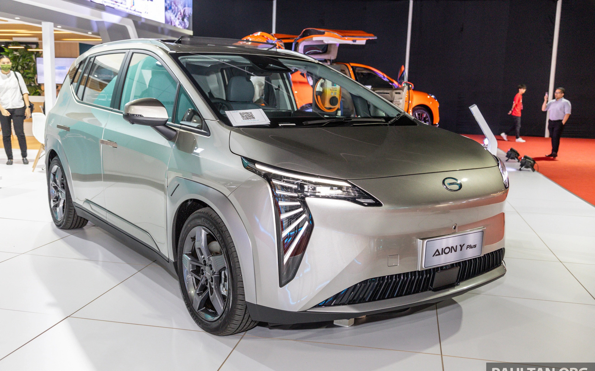 AION chốt ra mắt 3 xe điện ở Việt Nam năm nay: Có mẫu cửa như Tesla, đầy pin chạy Hà Nội - Đà Nẵng - Ảnh 15.
