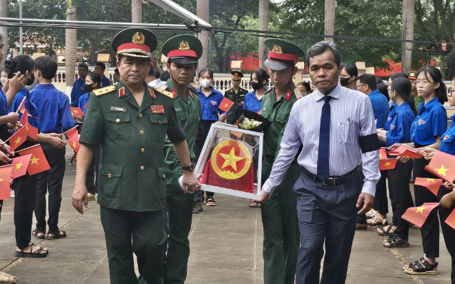 Đưa 21 hài cốt quân tình nguyện Việt Nam về nước