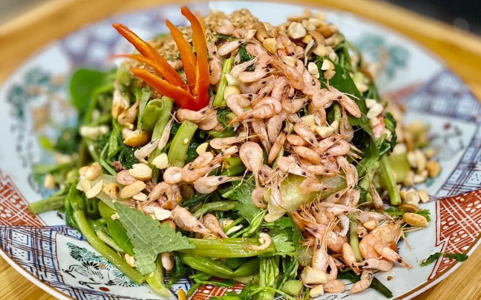 Gỏi trứng cá chuồn, đến Quảng Nam không ăn quá tiếc - Ảnh 4.