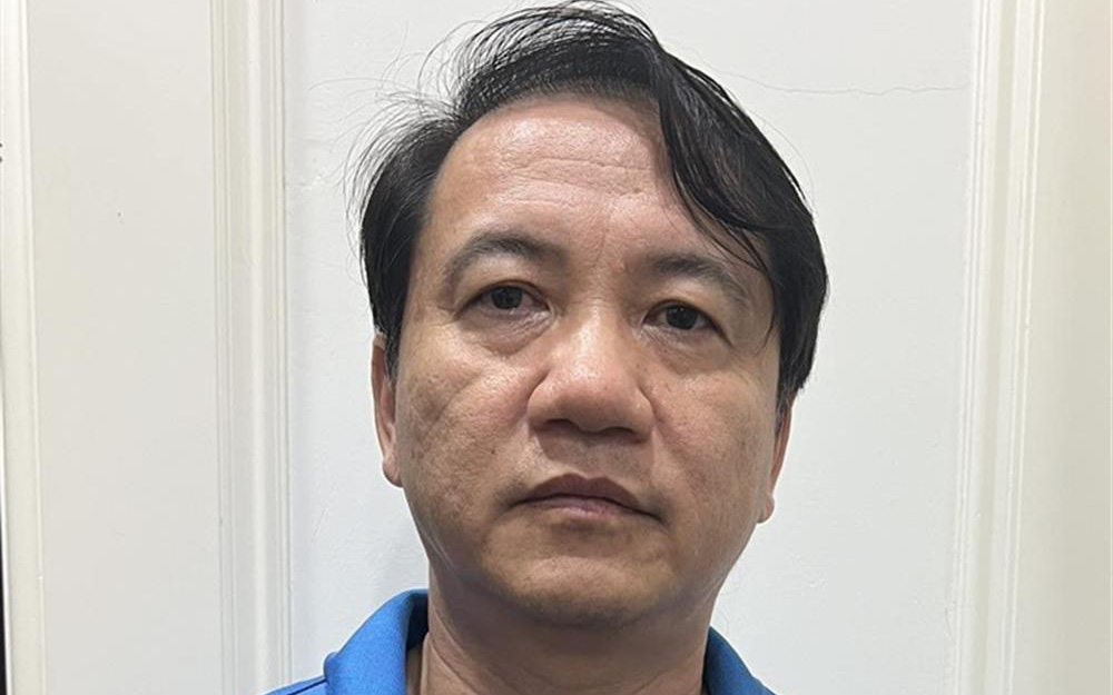 Điện tái tạo đã bùng nổ thế nào dưới thời nguyên cục trưởng Phương Hoàng Kim?- Ảnh 2. Bắt cựu cục trưởng Cục Điện lực và năng lượng tái tạo Bộ Công Thương