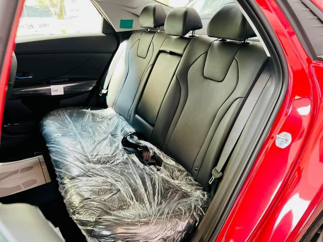 Tin tức giá xe: Hyundai Elantra giảm giá tới 125 triệu tại đại lý, bản cao hạng C nay ngang hạng B- Ảnh 9.