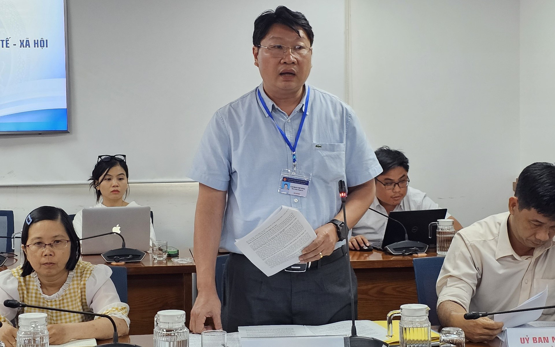 Tòa nhà phường An Phú xây sai phép: Đừng để người vi phạm lờn luật- Ảnh 2. Vụ vượt tầng, sai phép hơn 1.000m²: TP Thủ Đức tước giấy phép xây dựng, buộc tháo dỡ