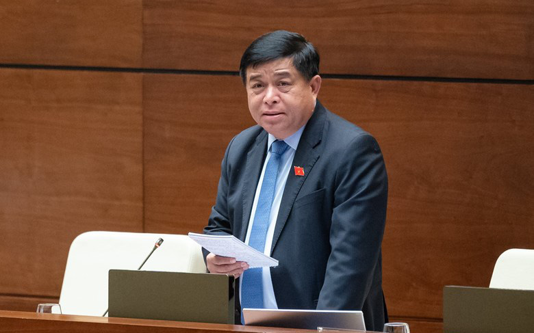 Bộ trưởng Nguyễn Chí Dũng: Đơn giản hóa, thuận lợi nhưng đúng quy định chứ không 'thả gà ra đuổi' - Ảnh 2.