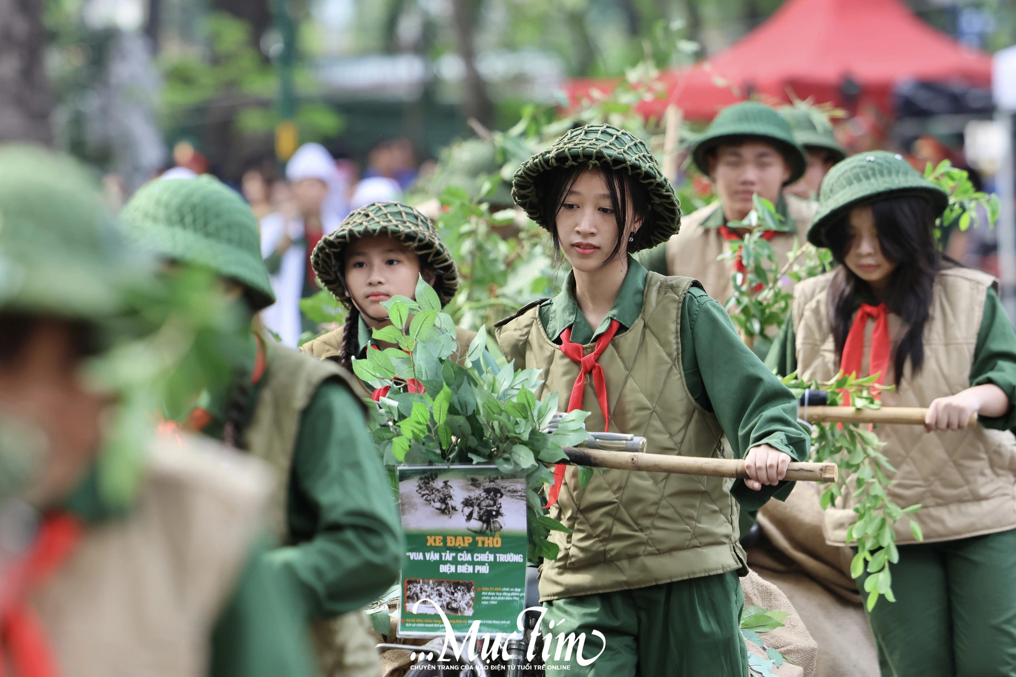 Hoành tráng lễ diễu hành tại hội quân Em là chiến sĩ Điện Biên Thành phố Bác Hồ- Ảnh 2.