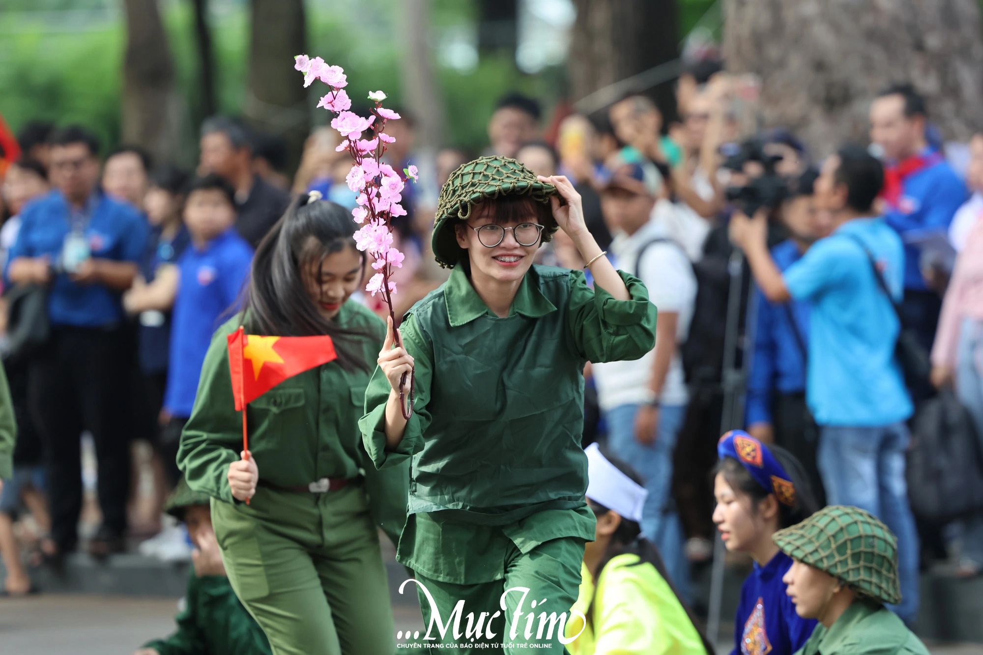 Hoành tráng lễ diễu hành tại hội quân Em là chiến sĩ Điện Biên Thành phố Bác Hồ- Ảnh 9.