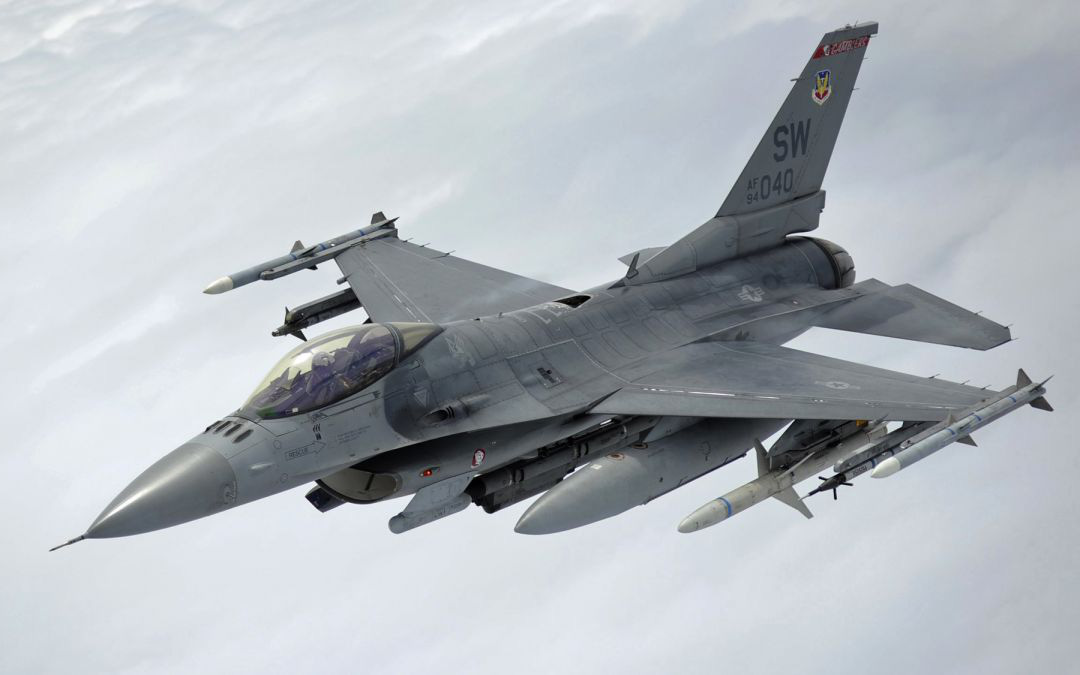 Những kỳ vọng và thách thức của Ukraine khi nhận tiêm kích F-16- Ảnh 2. Quan chức Nga tiết lộ Matxcơva tấn công nơi Ukraine sắp nhận tiêm kích F-16