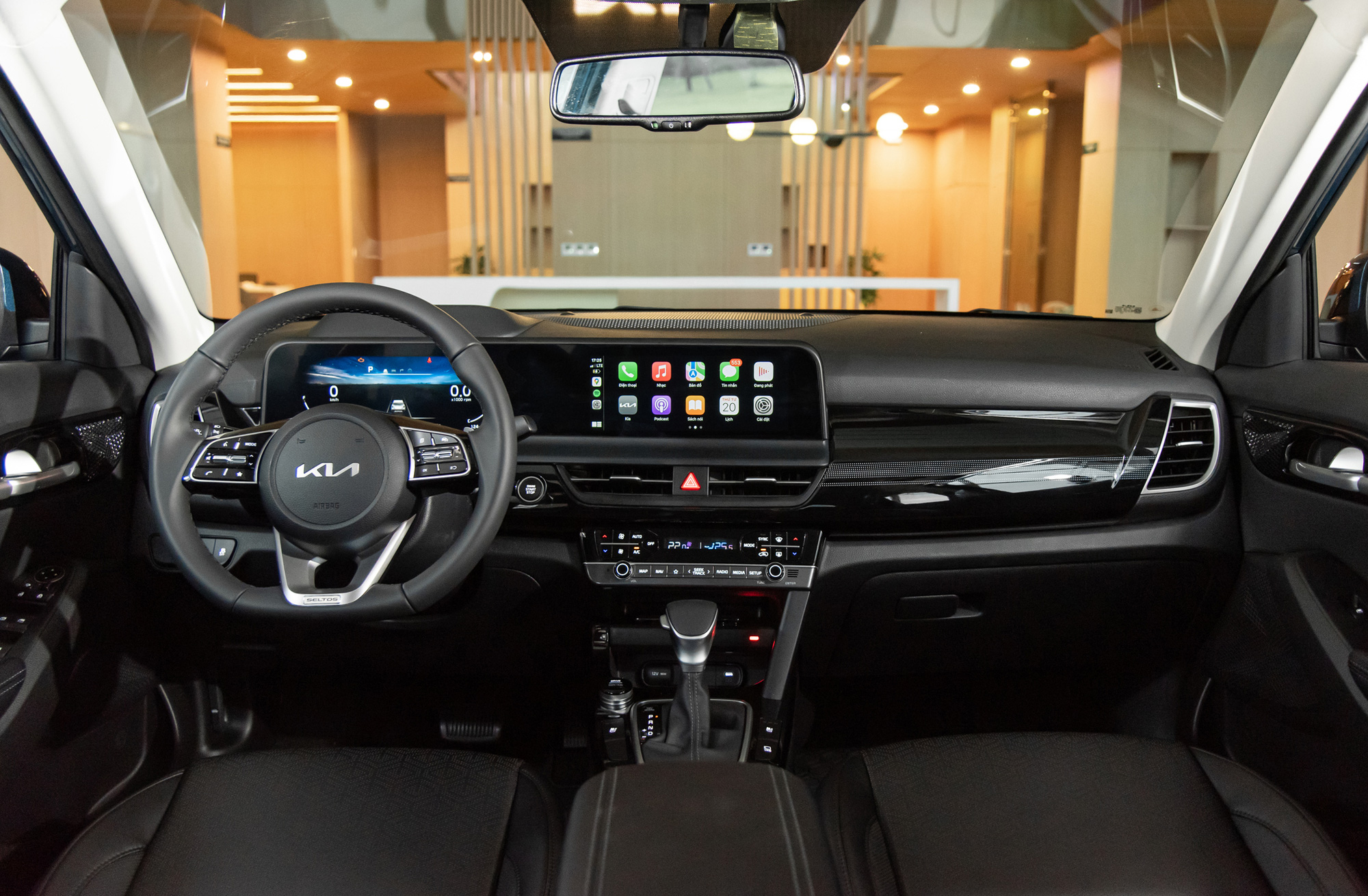 Kia Seltos 2024 có bản mới ở Việt Nam: Giá 749 triệu, cắt ADAS, động cơ tăng áp mạnh ngang GT-Line- Ảnh 7. Kia Seltos 2024 có bản mới ở Việt Nam: Giá 749 triệu, cắt ADAS, động cơ tăng áp mạnh ngang GT-Line- Ảnh 7.