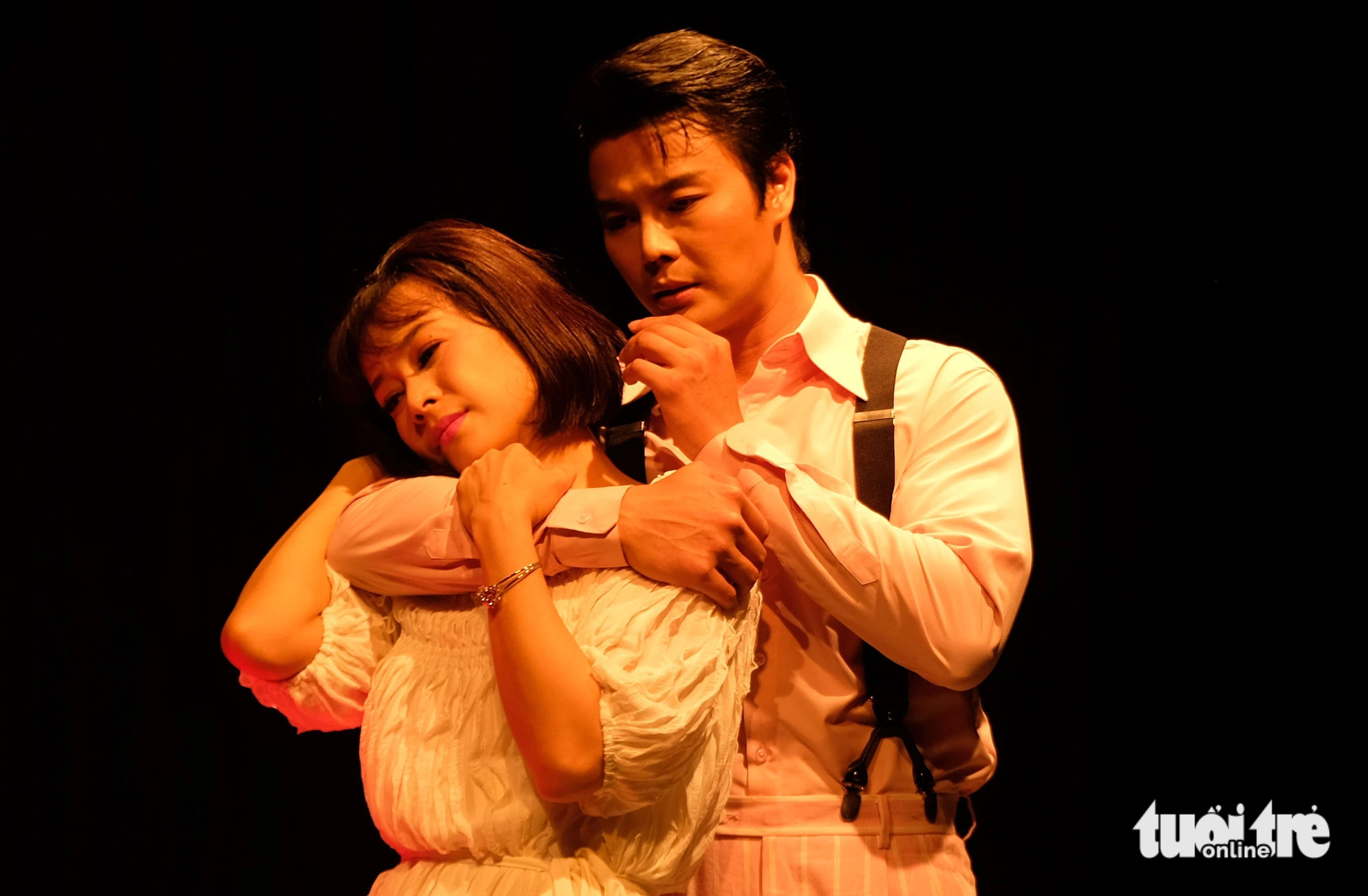 Nghệ sĩ Võ Minh Lâm và Lê Chi Na tham gia kịch đọc lần 1 - Ảnh: LINH ĐOAN Nghệ sĩ Võ Minh Lâm và Lê Chi Na tham gia kịch đọc lần 1 - Ảnh: LINH ĐOAN