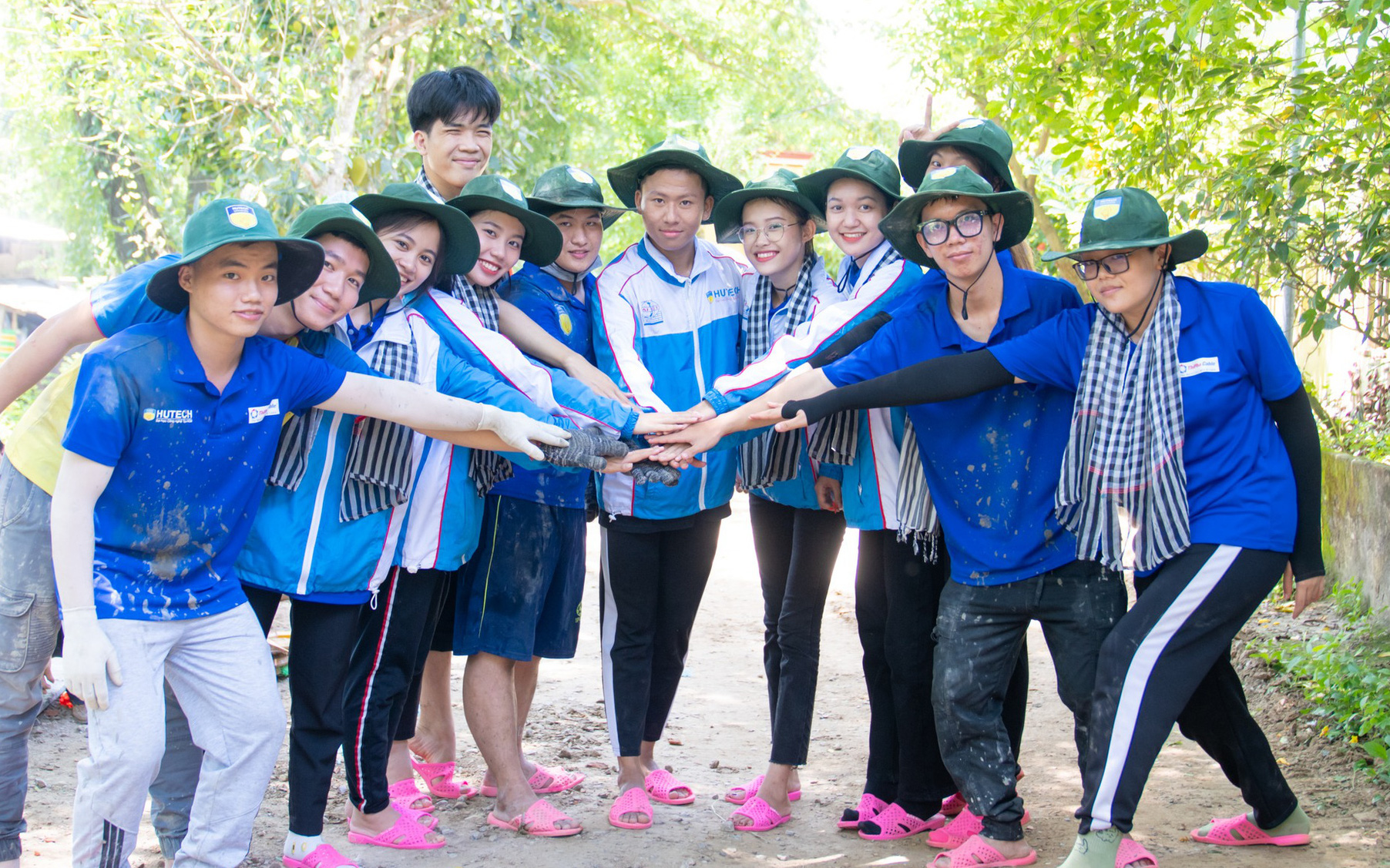 Tuổi trẻ Kiên Giang thành lập 6 đội hình ra quân ‘Chiến dịch thanh niên tình nguyện hè 2024’- Ảnh 3. 125.000 chiến sĩ đăng ký hè tình nguyện TP.HCM, lễ ra quân ở công viên bờ sông Sài Gòn